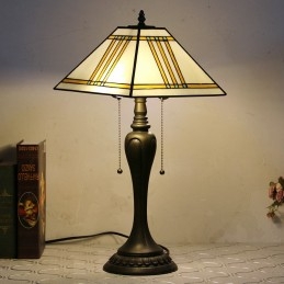 12 tuuman Tiffany-tyylinen...