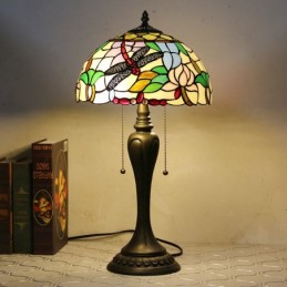 12 tuuman Tiffany-tyylinen...
