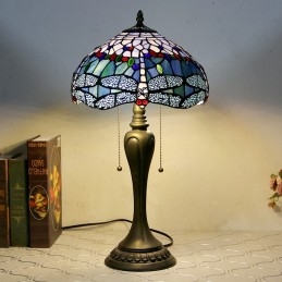 12 tuuman Tiffany-tyylinen...