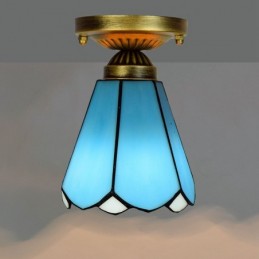 Tiffany-tyylinen...