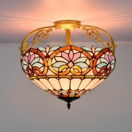 Tiffany-tyylinen...