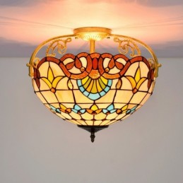 Tiffany-tyylinen...
