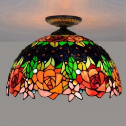 Tiffany-tyylinen...