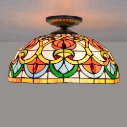 Tiffany-tyylinen...
