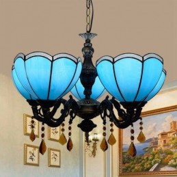 Tiffany-tyylinen...