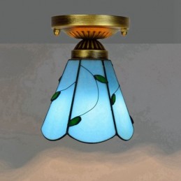Tiffany-tyylinen...