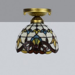 Tiffany-tyylinen...