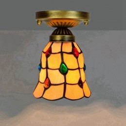 Tiffany-tyylinen...