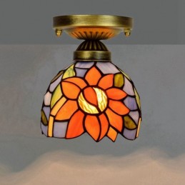 Tiffany-tyylinen...