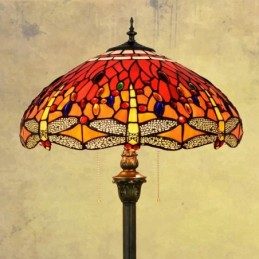 Tiffany-tyylinen...