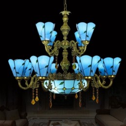 Tiffany-tyylinen...