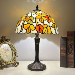 Tiffany-tyylinen...