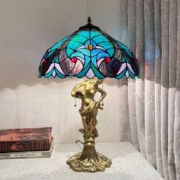Tiffany-tyylinen...