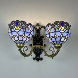Tiffany-tyylinen...