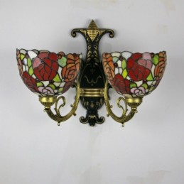 Tiffany-tyylinen...