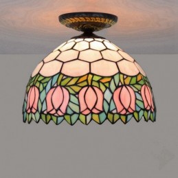 Tiffany-tyylinen...
