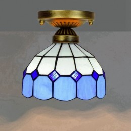 Tiffany-tyylinen...