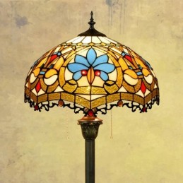 Tiffany-tyylinen...