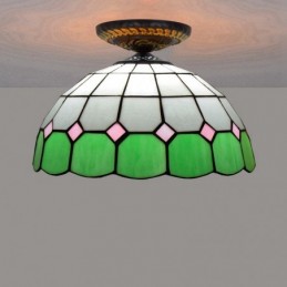 Tiffany-tyylinen...