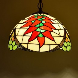 Tiffany-tyylinen...