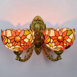 Tiffany-tyylinen...
