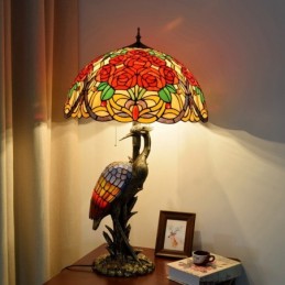 Tiffany-tyylinen...