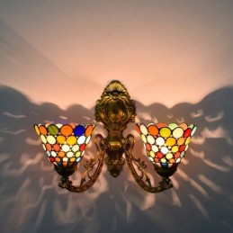 Tiffany-tyylinen...
