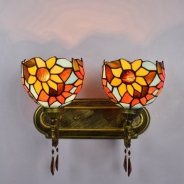 Tiffany-tyylinen...